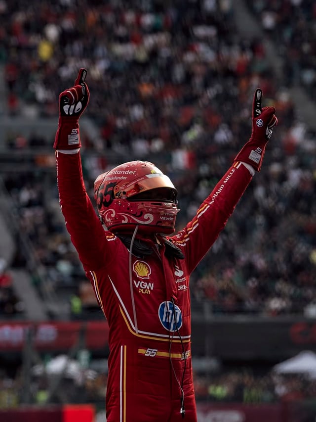 Immagine del pilota Ferrari in azione durante un Gran Premio